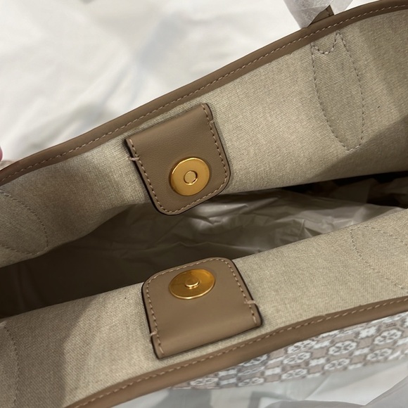 Kate spade canvas/new! - Picture 6 of 9